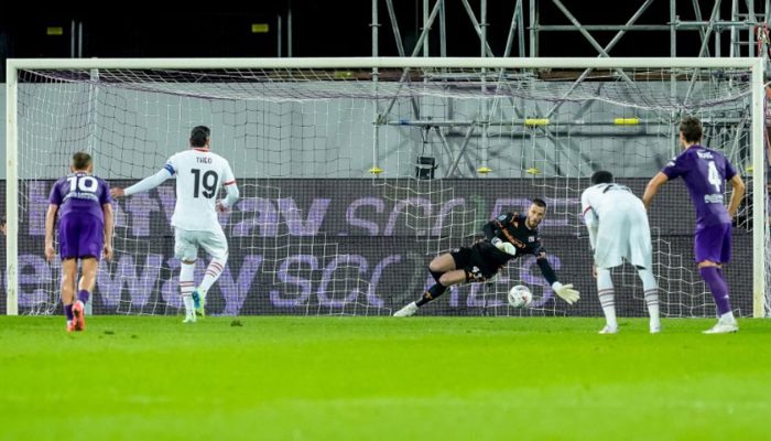 Fiorentina Menang 2-1 Atas Milan, De Gea Selamatkan Dua Penalti!