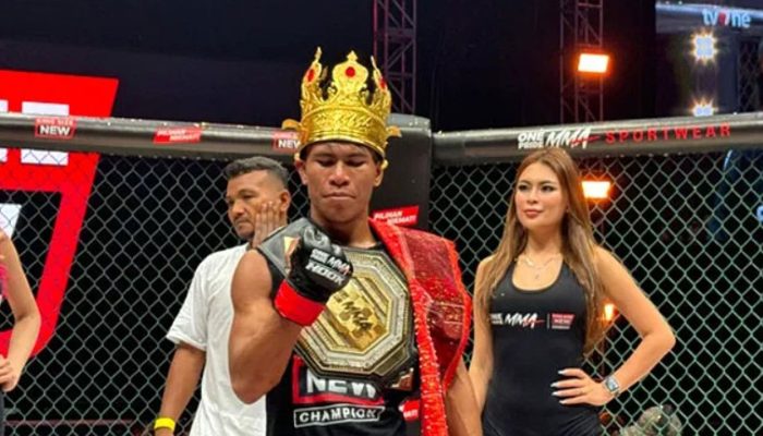 Lipin Sitorus Menjaga Gelar Atomweight